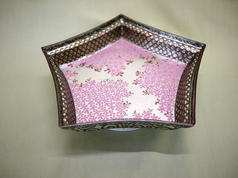 プラチナ箔桜の図高台鉢